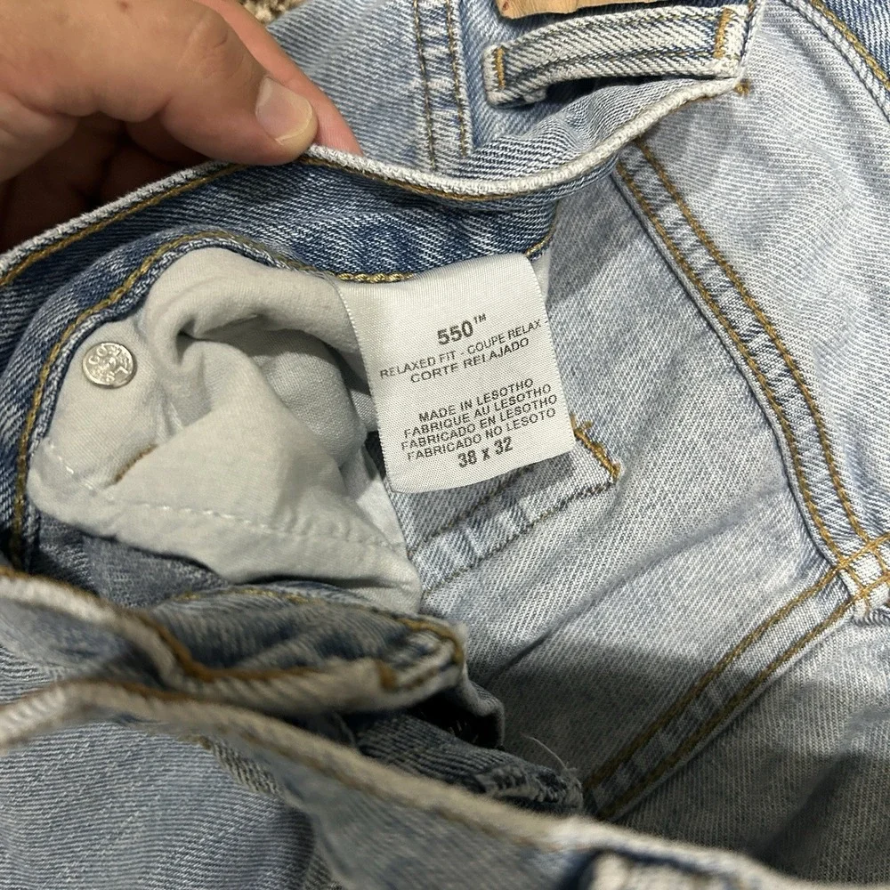Vintage Levi's 550 Men's 38x32 Relaxed Fit Denim Light Wash